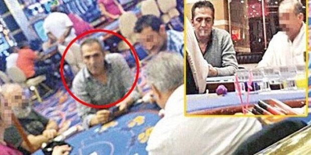 Yavuz Bingöl'ün kumar fotoğrafı muhabirin başını yedi - Resim : 1